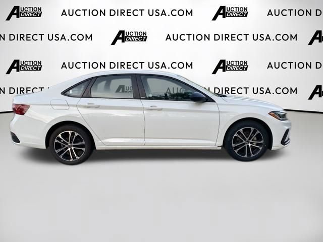 Used 2025 Volkswagen Jetta Sport image 21