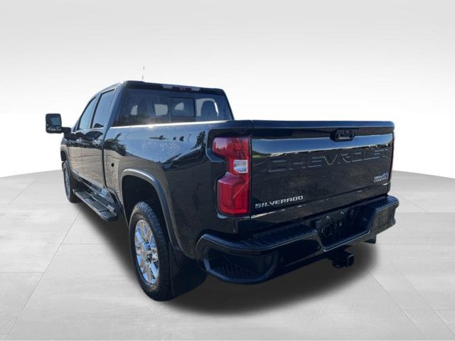 Used 2024 Chevrolet Silverado 3500 High Country w/ High Country Premium Package AWD/4WD image 3