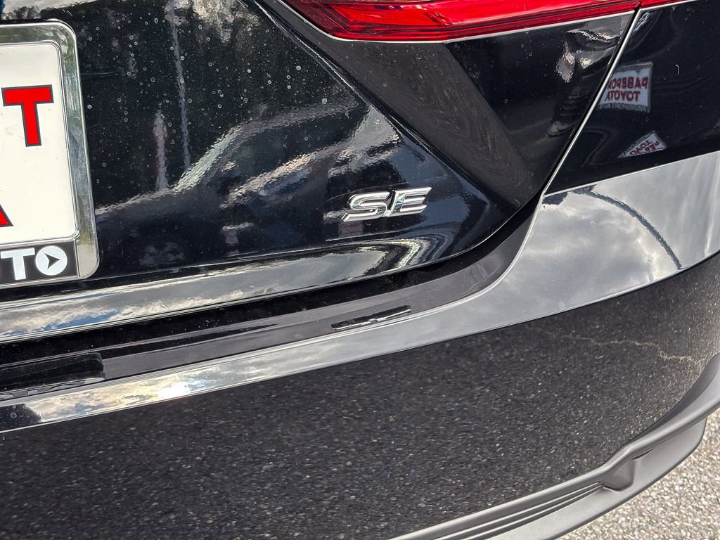 New 2026 Toyota Camry SE image 7