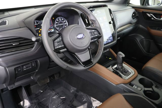 Used 2025 Subaru Forester Touring AWD/4WD image 29