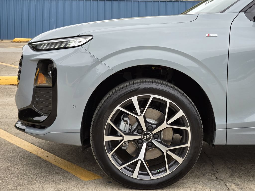 New 2026 Audi Q3 quattro 2.0T AWD/4WD image 13