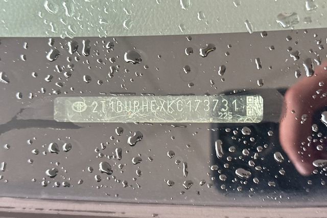 Certified 2019 Toyota Corolla SE FWD image 4