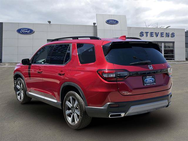 Used 2025 Honda Pilot Elite image 4