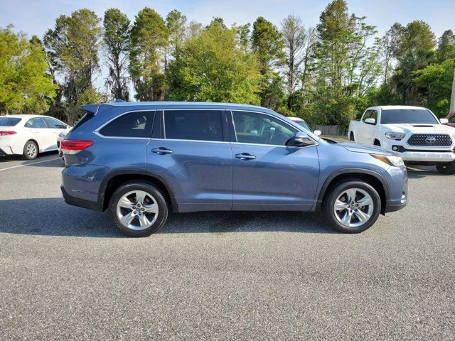 Used 2018 Toyota Highlander Limited image 9