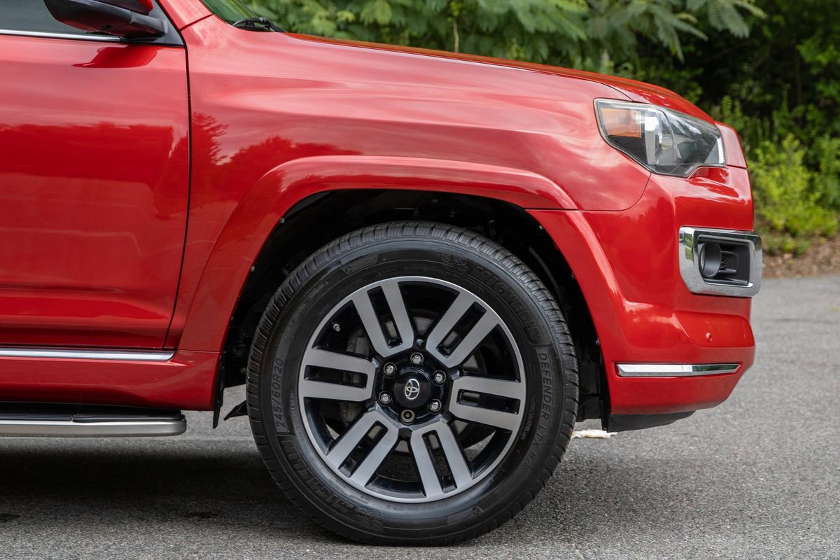 Used 2016 Toyota 4Runner Limited AWD/4WD image 5