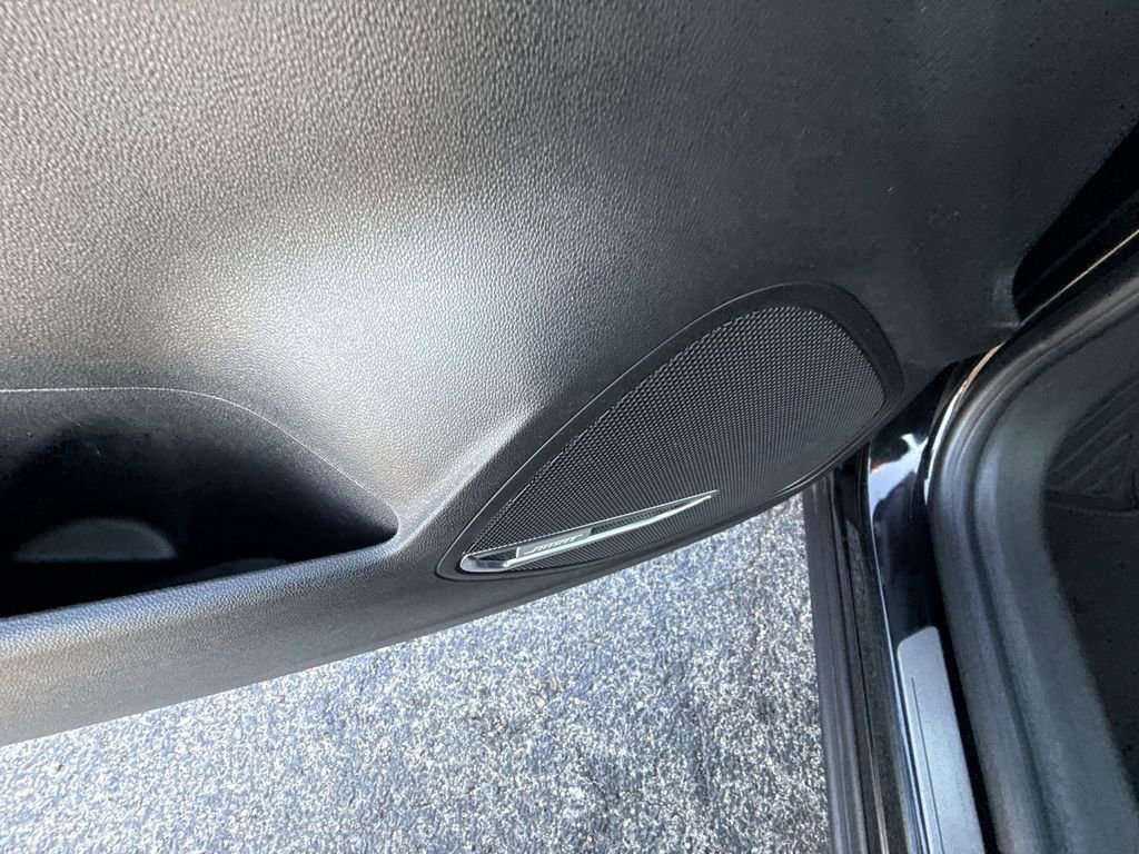 Certified 2025 Buick Envision Sport Touring image 31