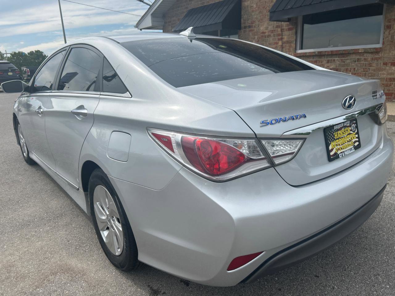 Used 2015 Hyundai Sonata Hybrid FWD image 9
