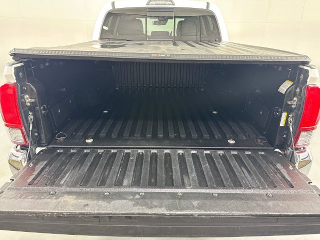 Used 2018 Toyota Tacoma SR5 w/ Exterior Package AWD/4WD image 32