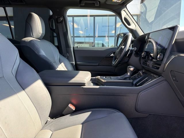Used 2024 Lexus GX 550 w/ Accessory Package (2T) AWD/4WD image 12