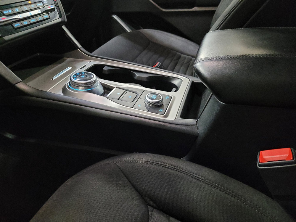 Used 2020 Ford Explorer XLT w/ Comfort Package AWD/4WD image 26