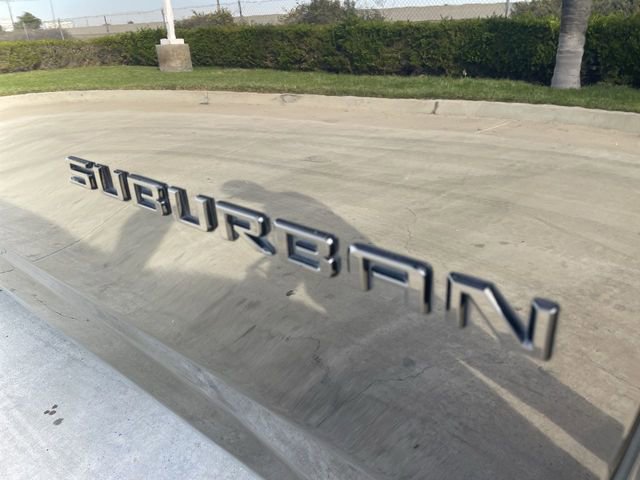 Used 2023 Chevrolet Suburban Z71 w/ Off-Road Capability Package image 34