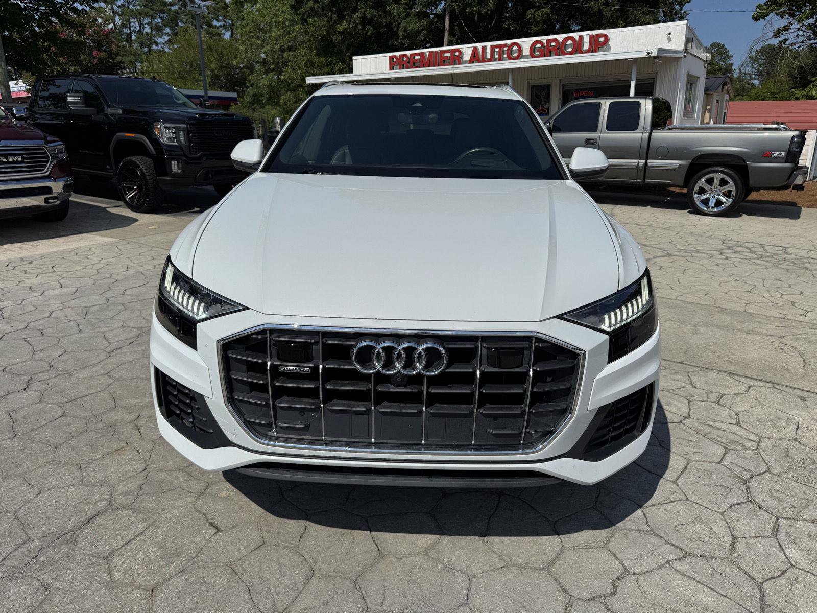 Used 2019 Audi Q8 Prestige w/ Towing Package AWD/4WD image 19