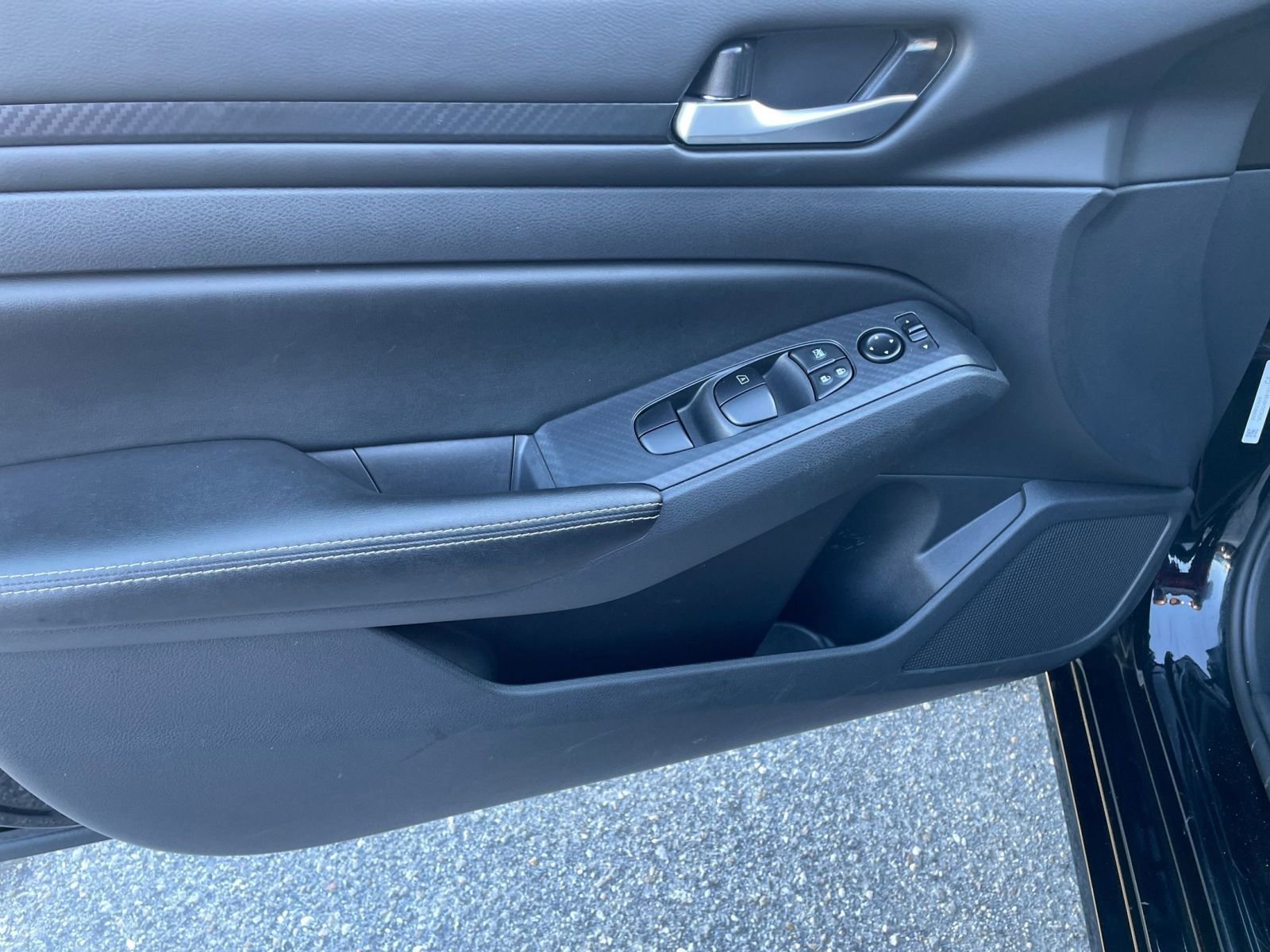 Used 2025 Nissan Altima 2.5 SV image 20