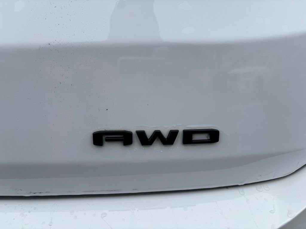 Used 2022 GMC Terrain SLT w/ Elevation Edition image 40