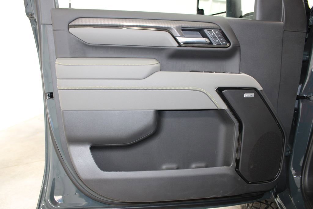 New 2026 Chevrolet Silverado 2500 ZR2 image 23