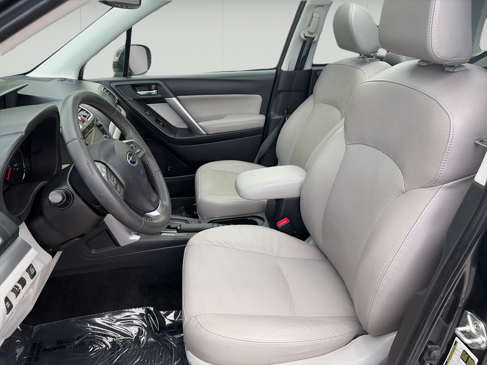 Used 2016 Subaru Forester 2.5i Touring w/ Eyesight & Navigation System AWD/4WD image 11