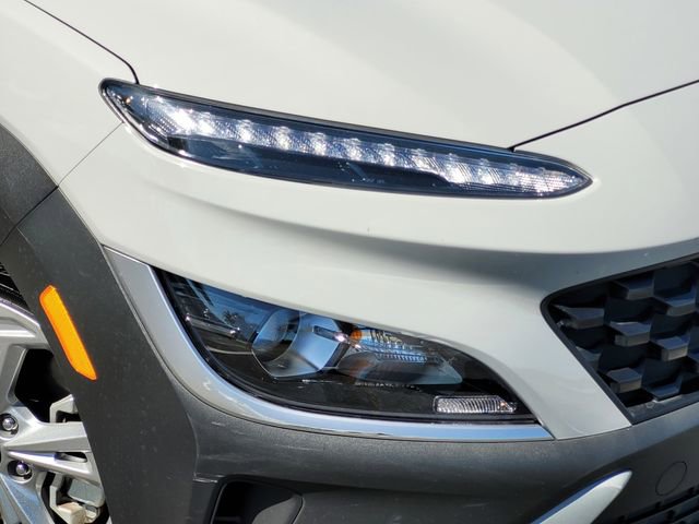 Certified 2022 Hyundai Kona SEL AWD/4WD image 10