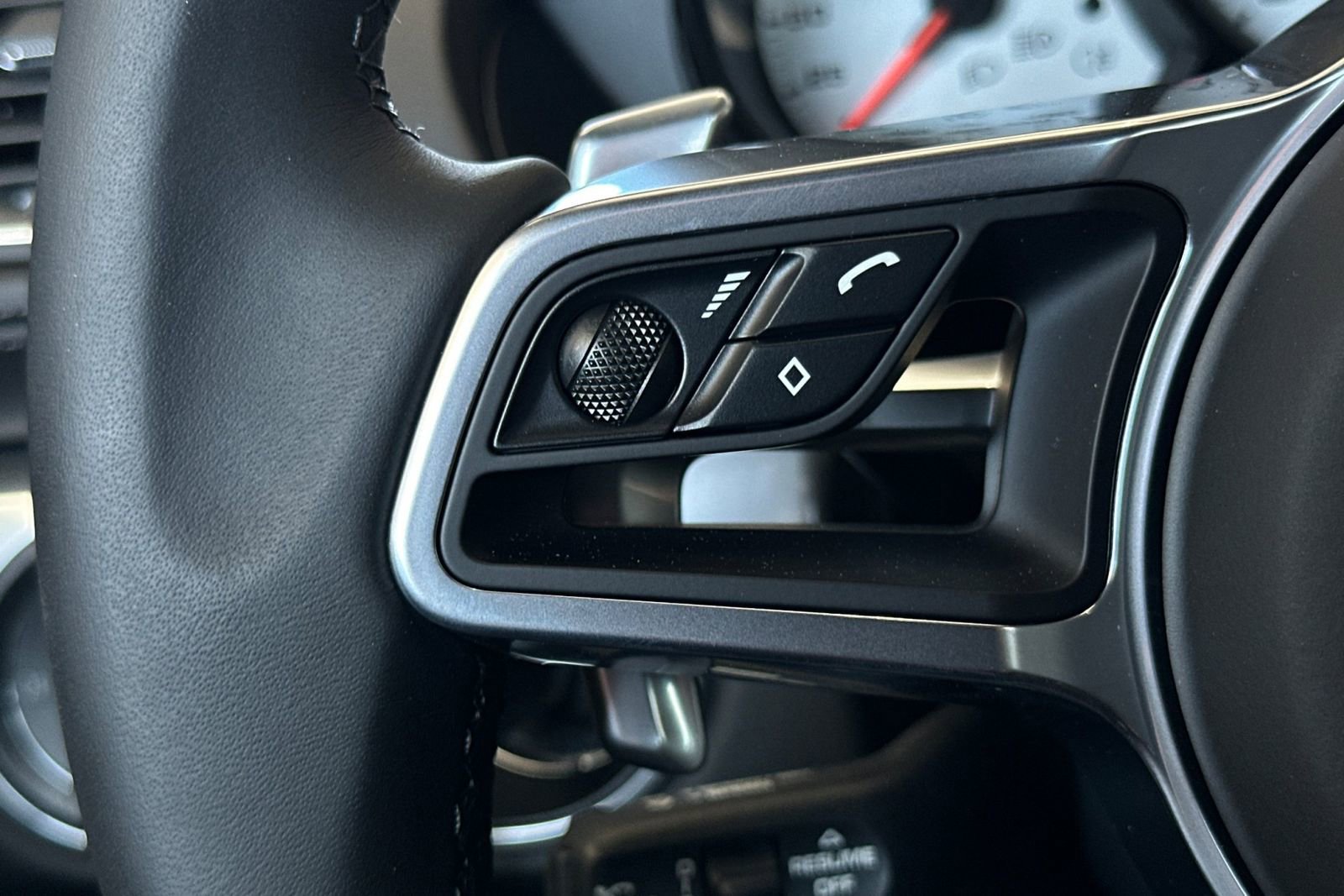 New 2025 Porsche 718 Boxster S image 29