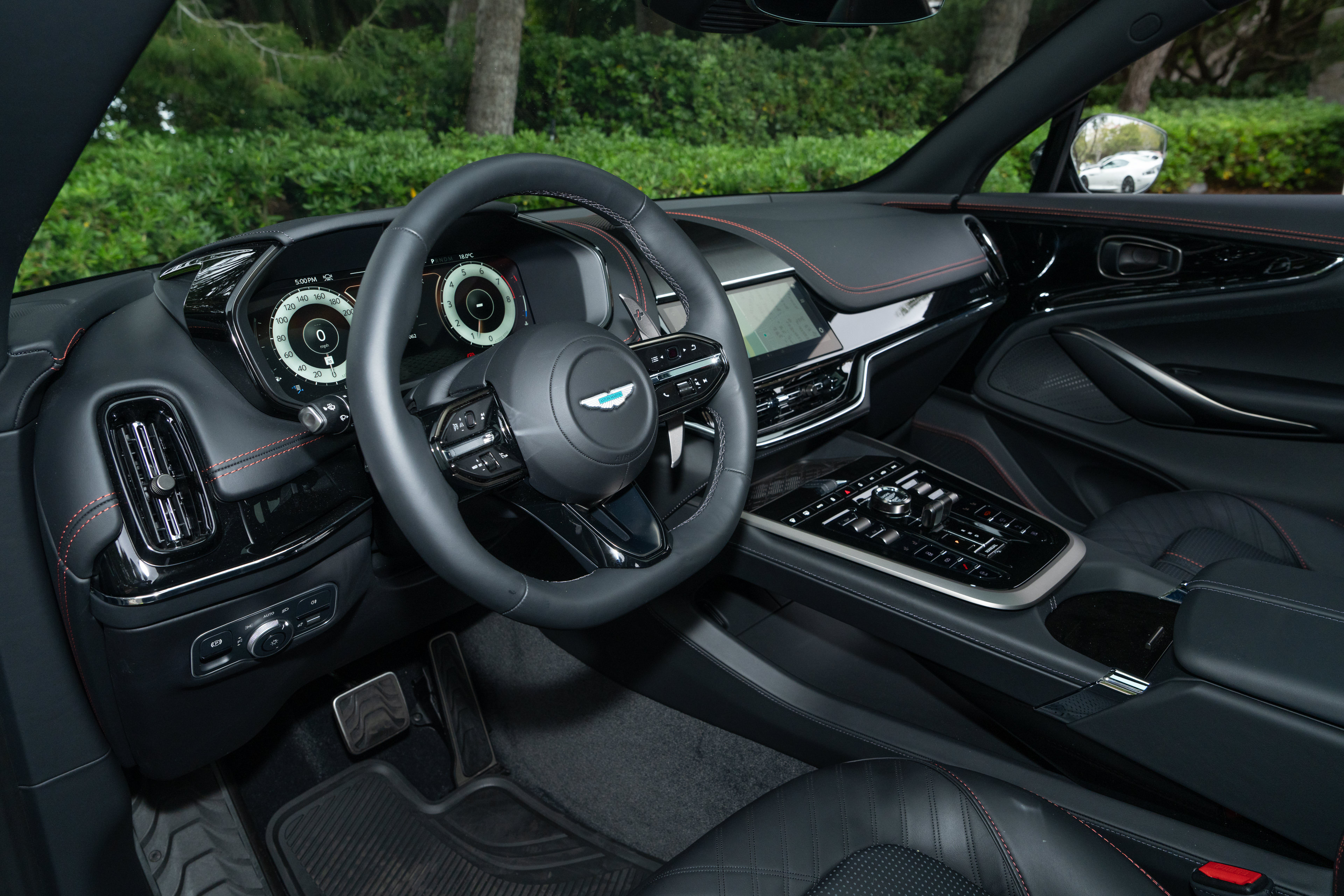 Used 2025 Aston Martin DBX 707 AWD/4WD image 13