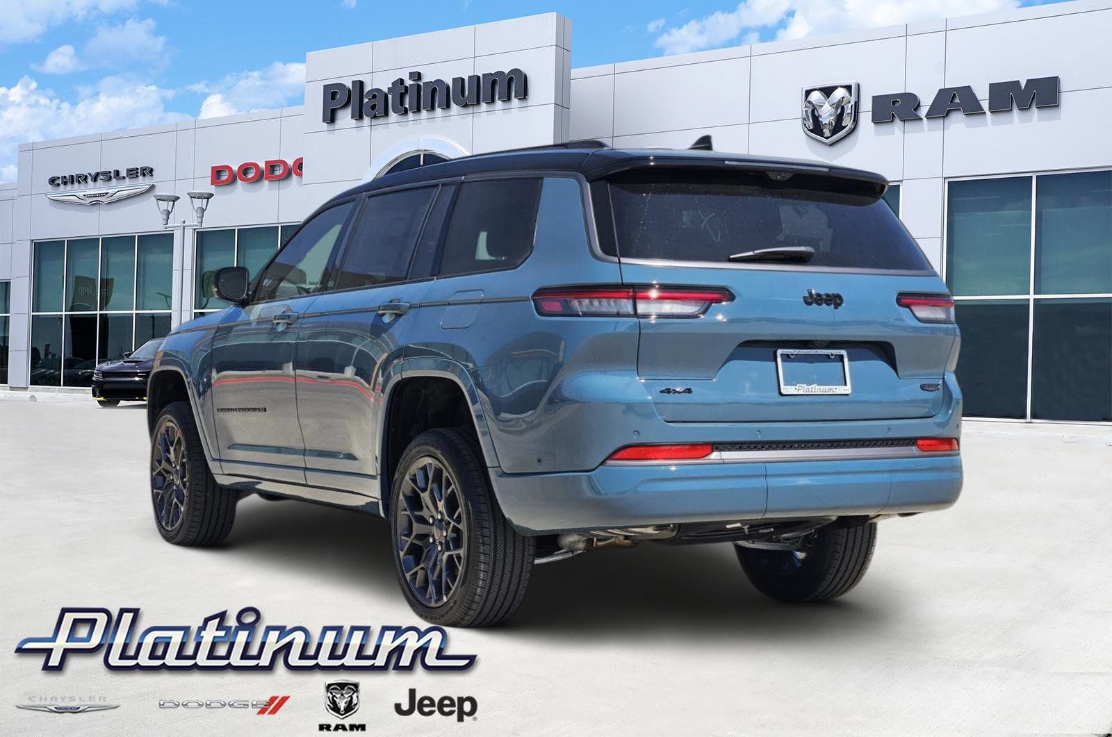 New 2026 Jeep Grand Cherokee L Summit w/ Obsidian Package image 4