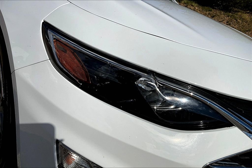 Used 2024 Chevrolet Malibu LT image 31