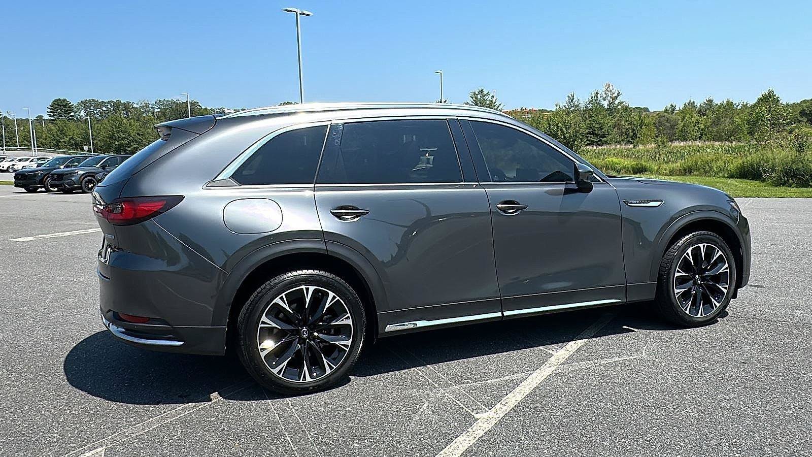 Used 2024 MAZDA CX-90 Plug-In Hybrid w/ Premium Plus AWD/4WD image 6