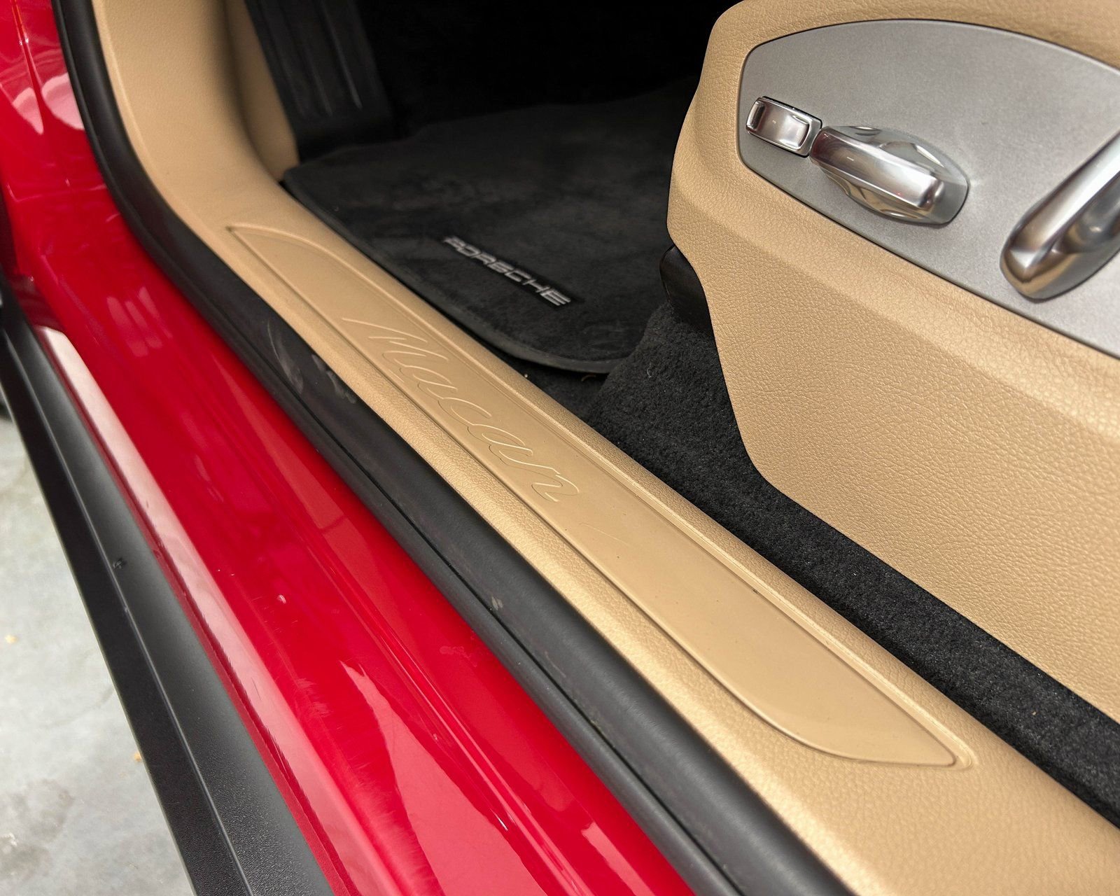 Used 2020 Porsche Macan image 15