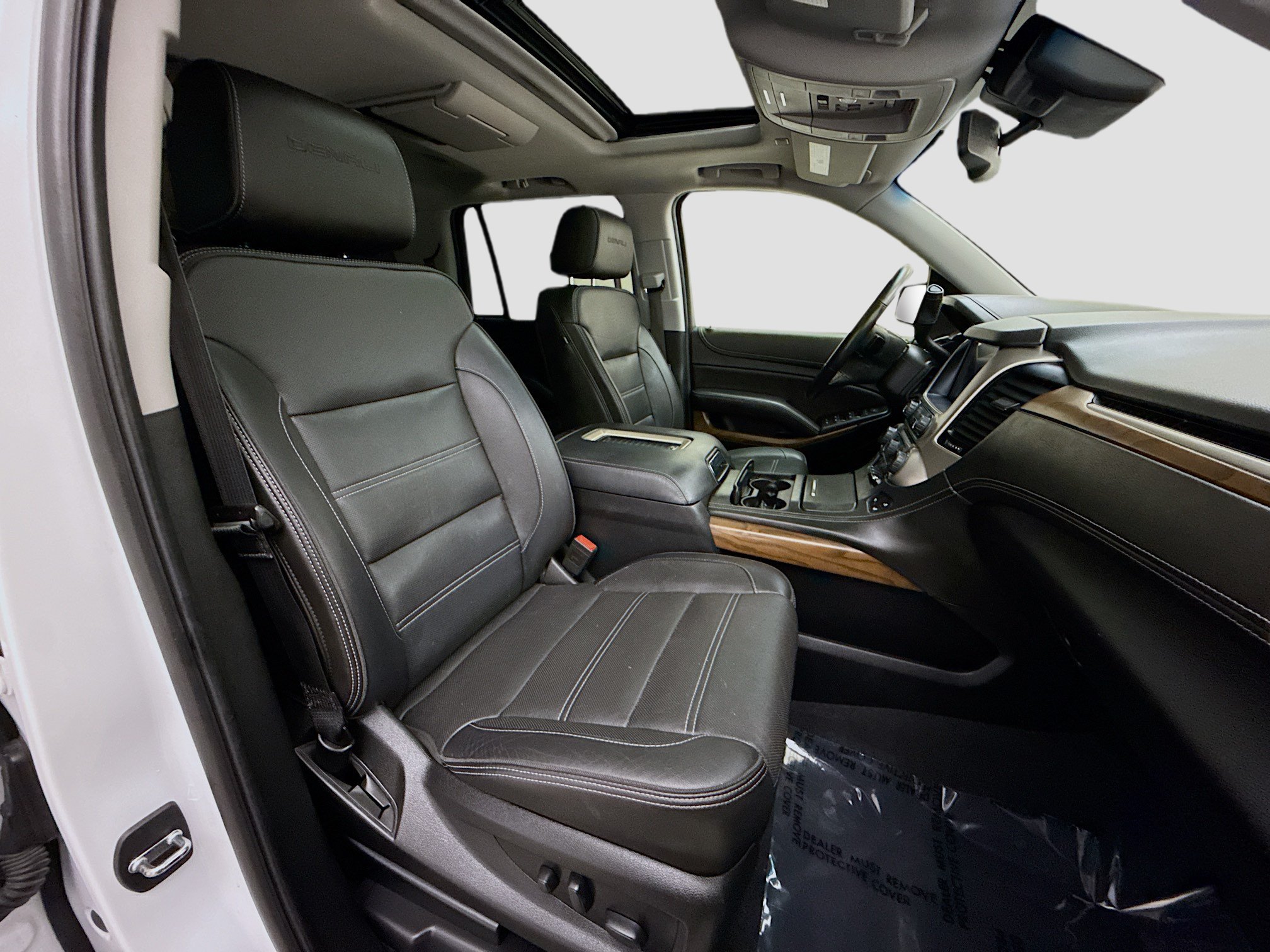 Used 2019 GMC Yukon Denali w/ Open Road Package AWD/4WD image 30