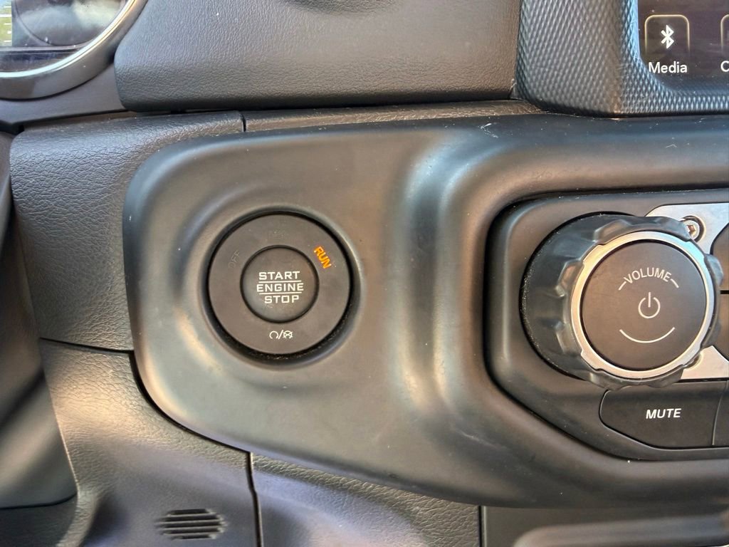 Used 2022 Jeep Wrangler Unlimited Rubicon 4xe w/ Steel Bumper Group AWD/4WD image 32