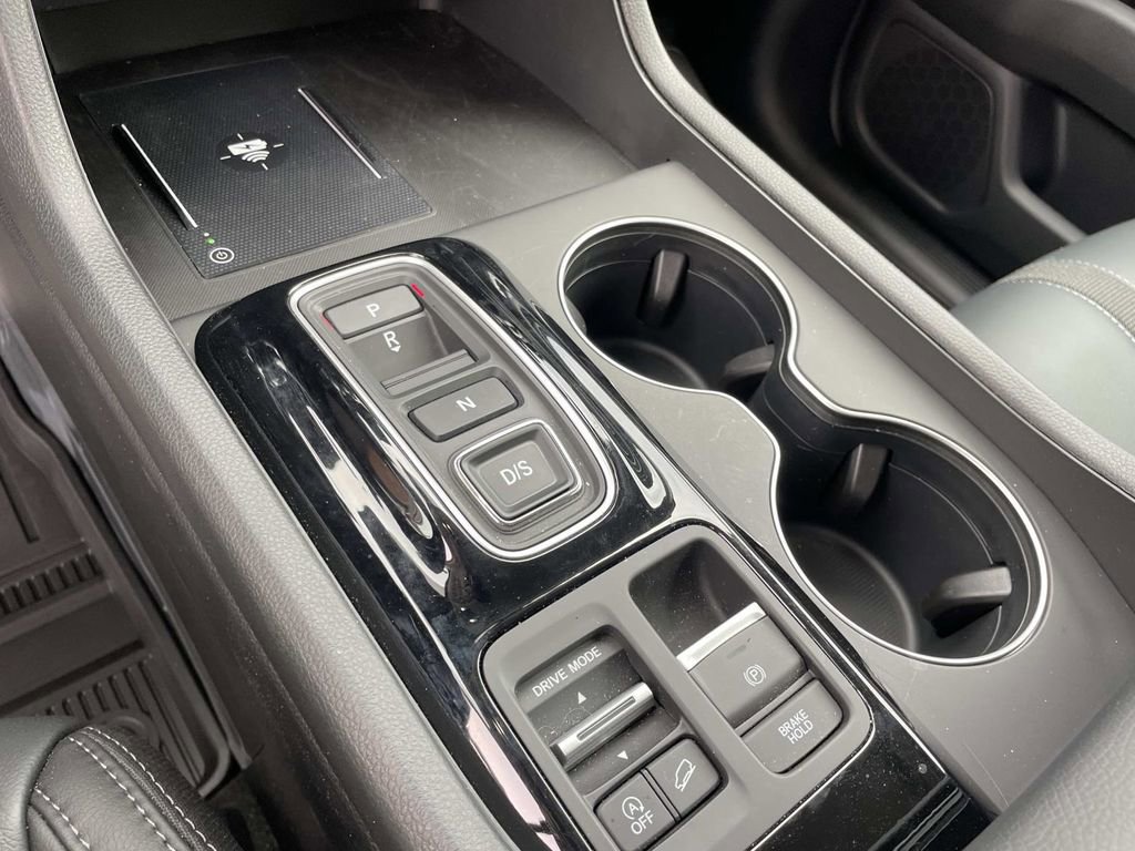 Used 2025 Honda Pilot EX-L image 19