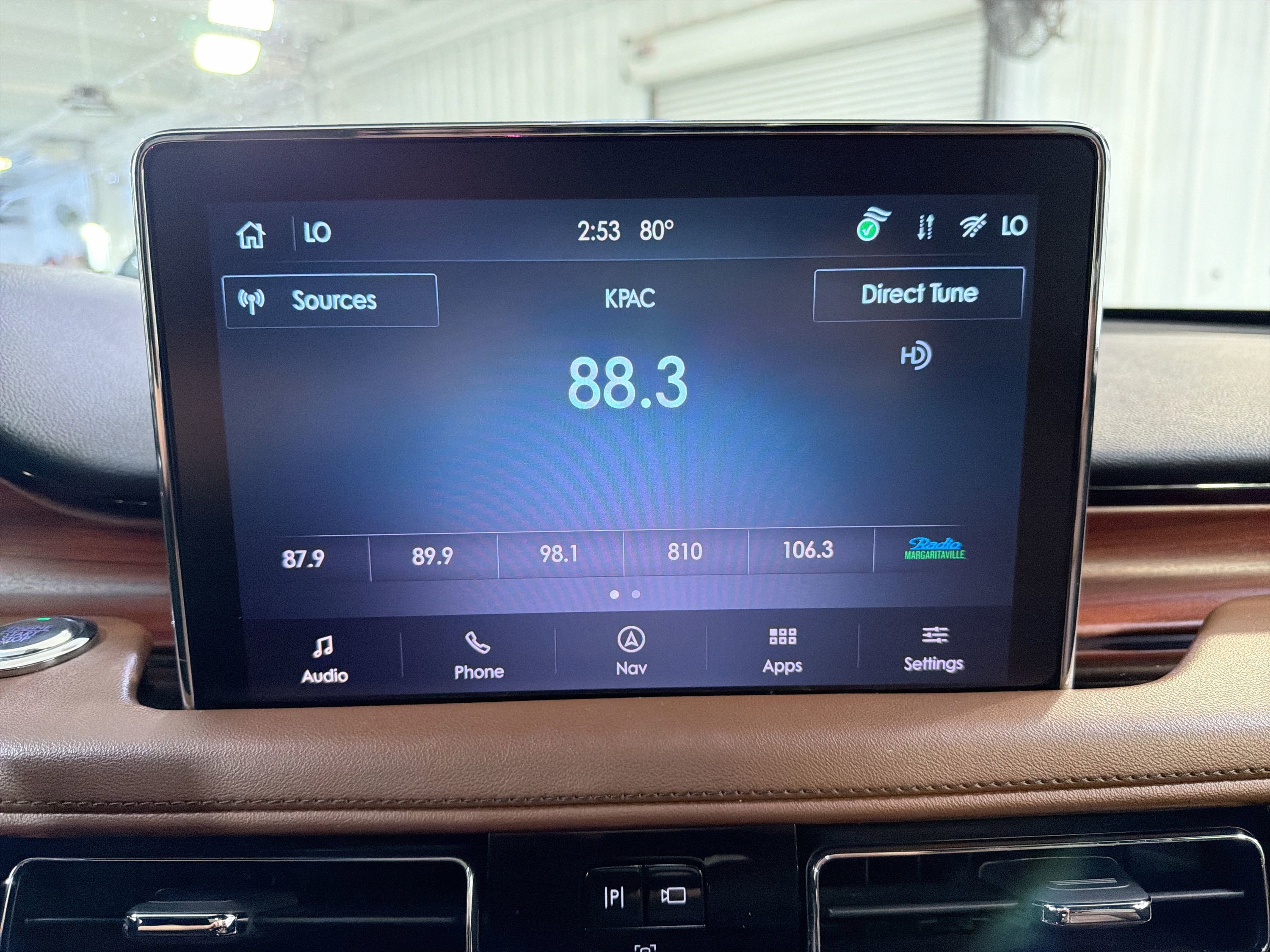 Used 2023 Lincoln Aviator Reserve w/ Equipment Group 201A RWD image 17