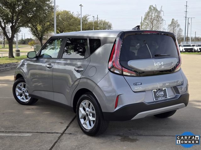 Certified 2025 Kia Soul S image 4