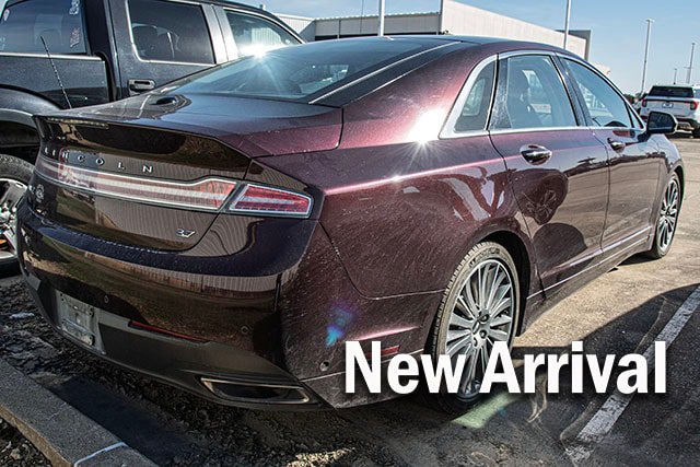Used 2013 Lincoln MKZ FWD image 3