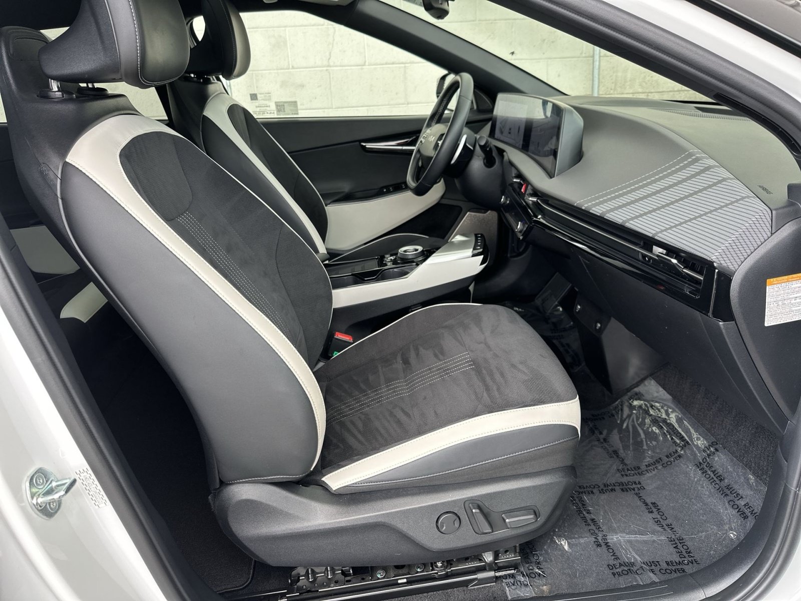 Used 2023 Kia EV6 GT-Line w/ GT-Line Suede Seat Package AWD/4WD image 28