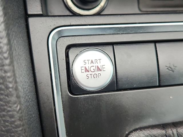 Used 2017 Volkswagen Jetta SE image 16