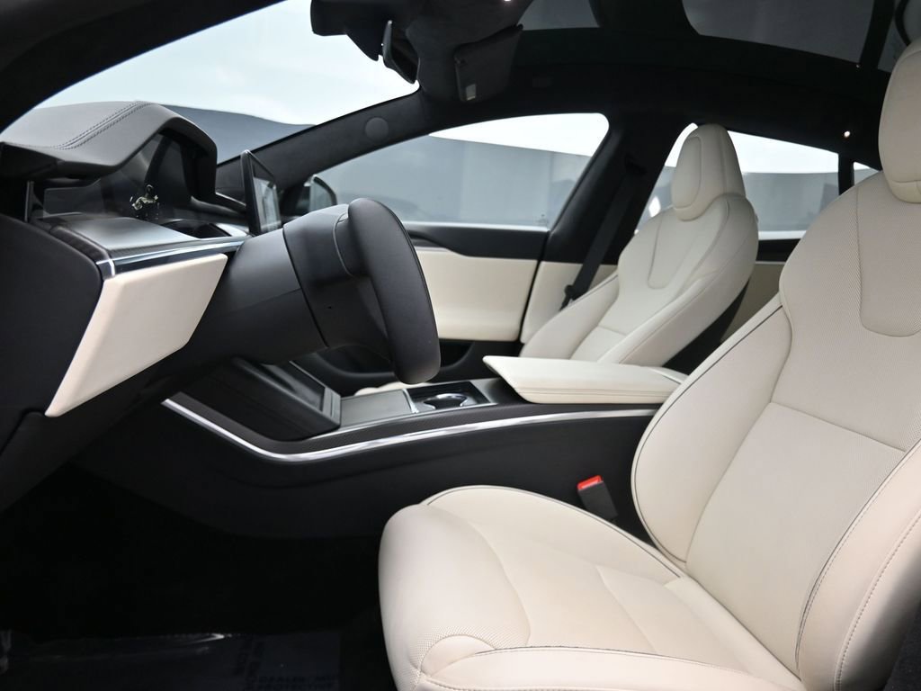 Used 2021 Tesla Model S Plaid image 17