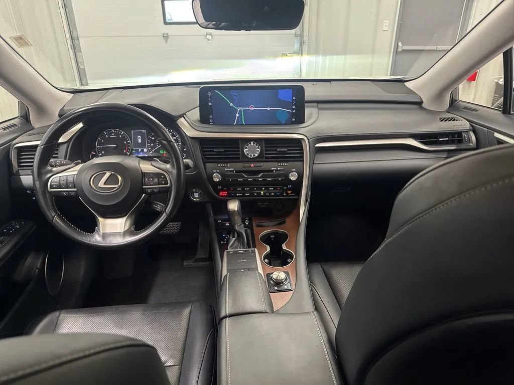 Used 2020 Lexus RX 350L Premium w/ Premium Package AWD/4WD image 23