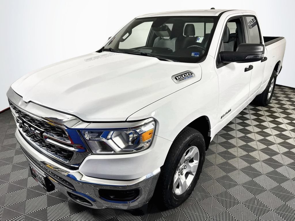 Used 2023 RAM 1500 Big Horn AWD/4WD image 3