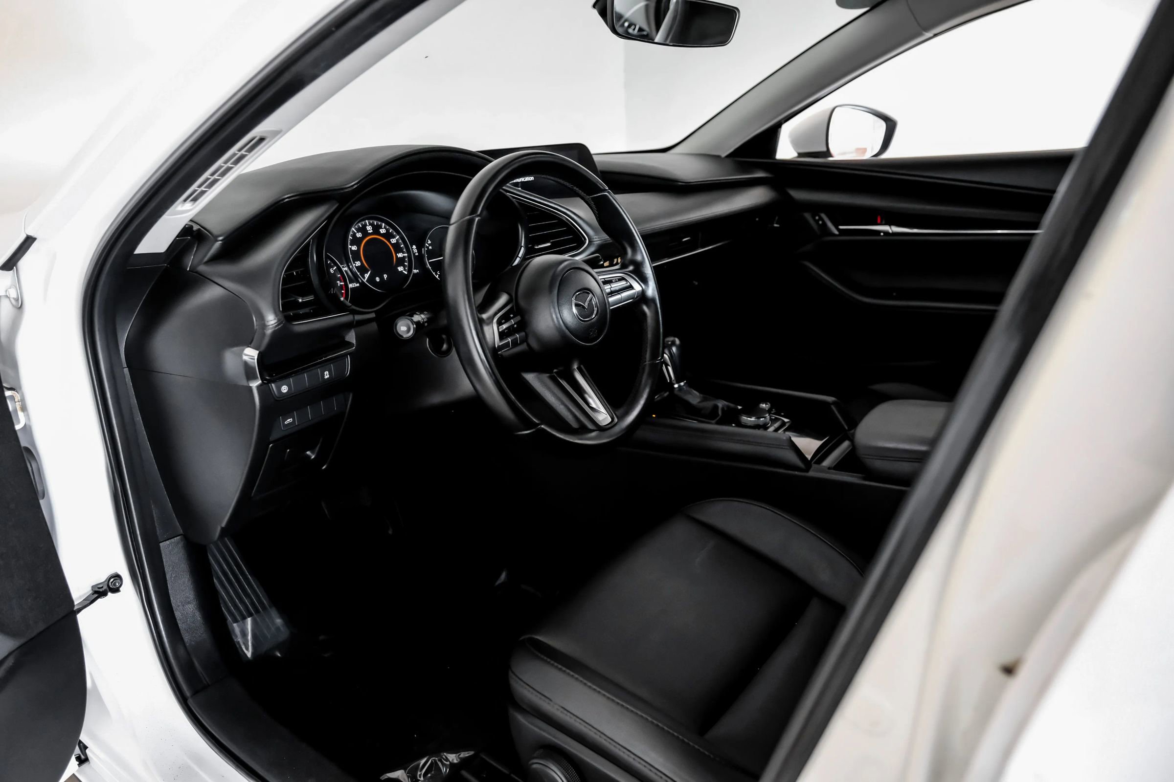 Used 2019 MAZDA MAZDA3 Sedan w/ Select Package image 2