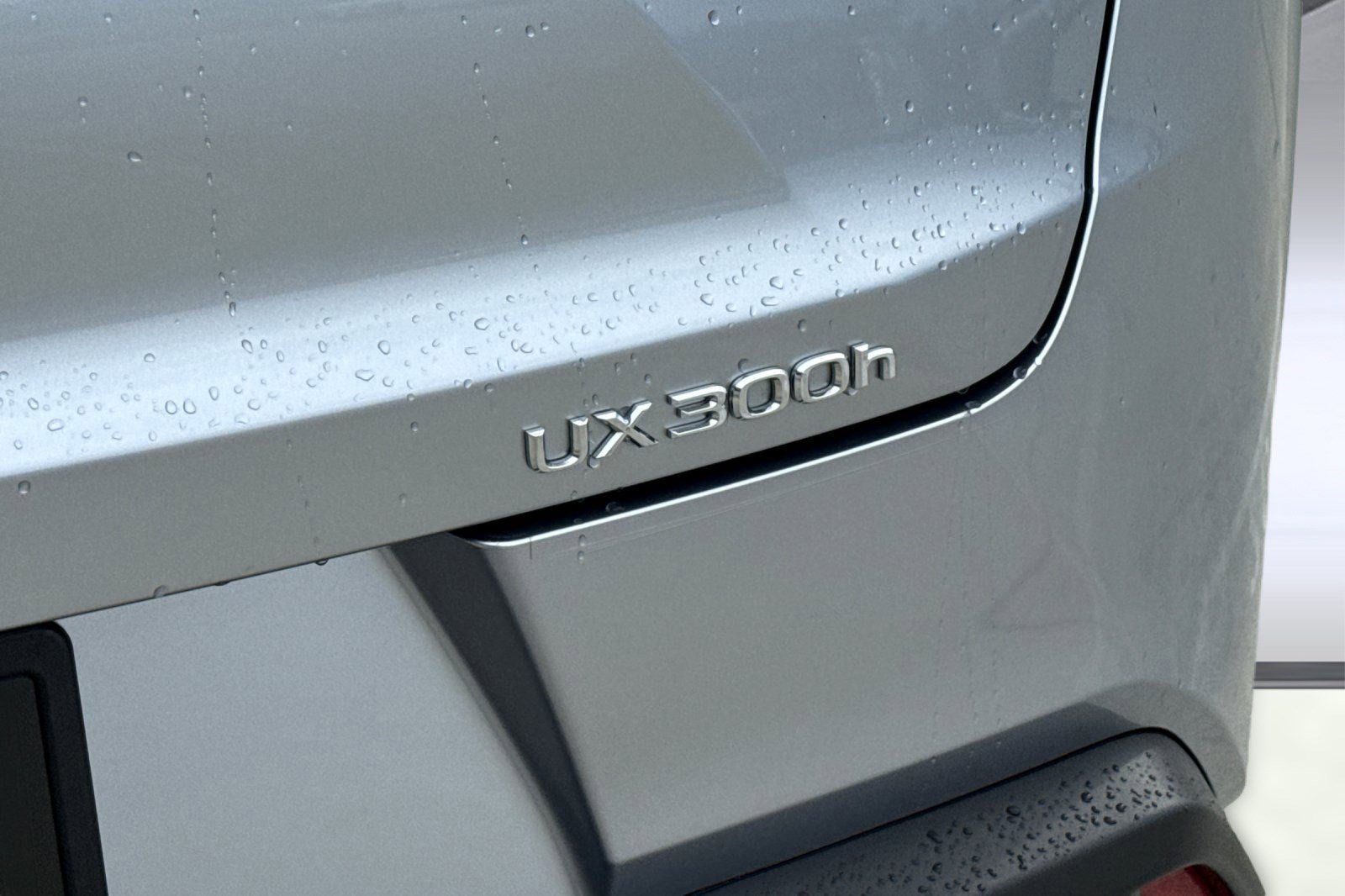 Certified 2025 Lexus UX 300h FWD w/ Accessory Package (Z2) image 21