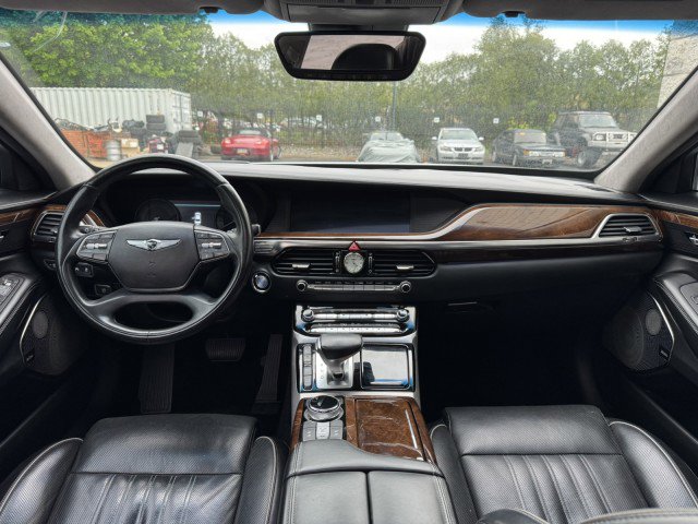 Used 2018 Genesis G90 5.0 Ultimate RWD image 37