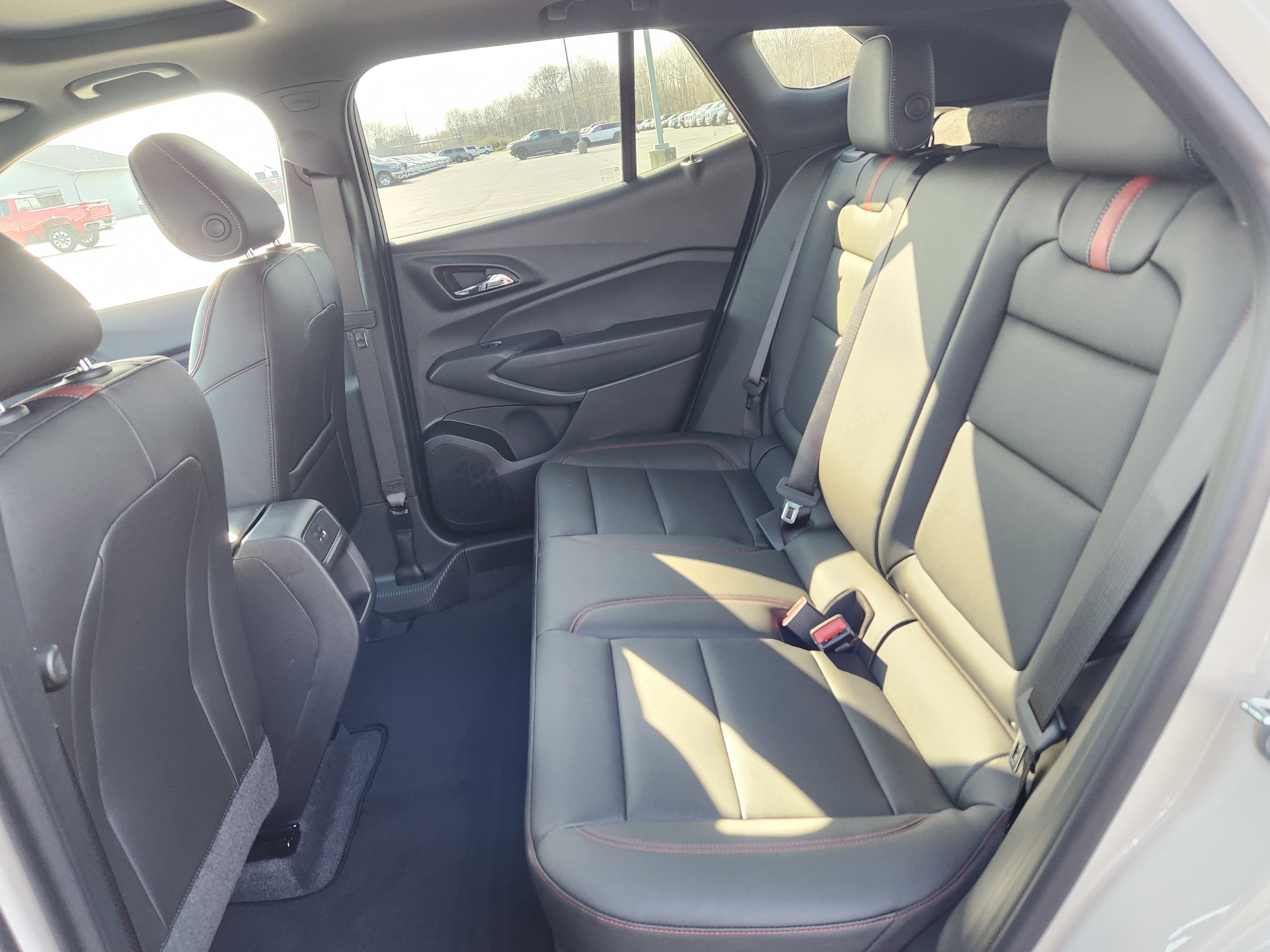 New 2026 Chevrolet Trax RS w/ Sunroof Package image 8