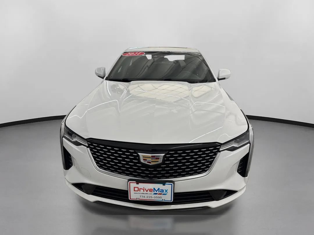 Used 2021 Cadillac CT4 Luxury w/ Sun And Sound Package RWD image 2