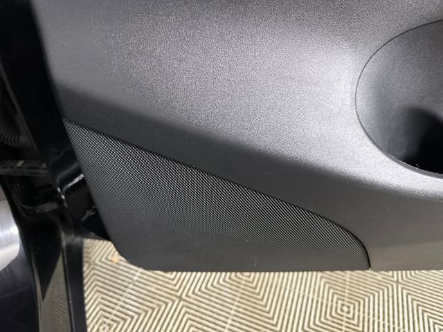 Used 2021 Tesla Model Y Long Range image 28