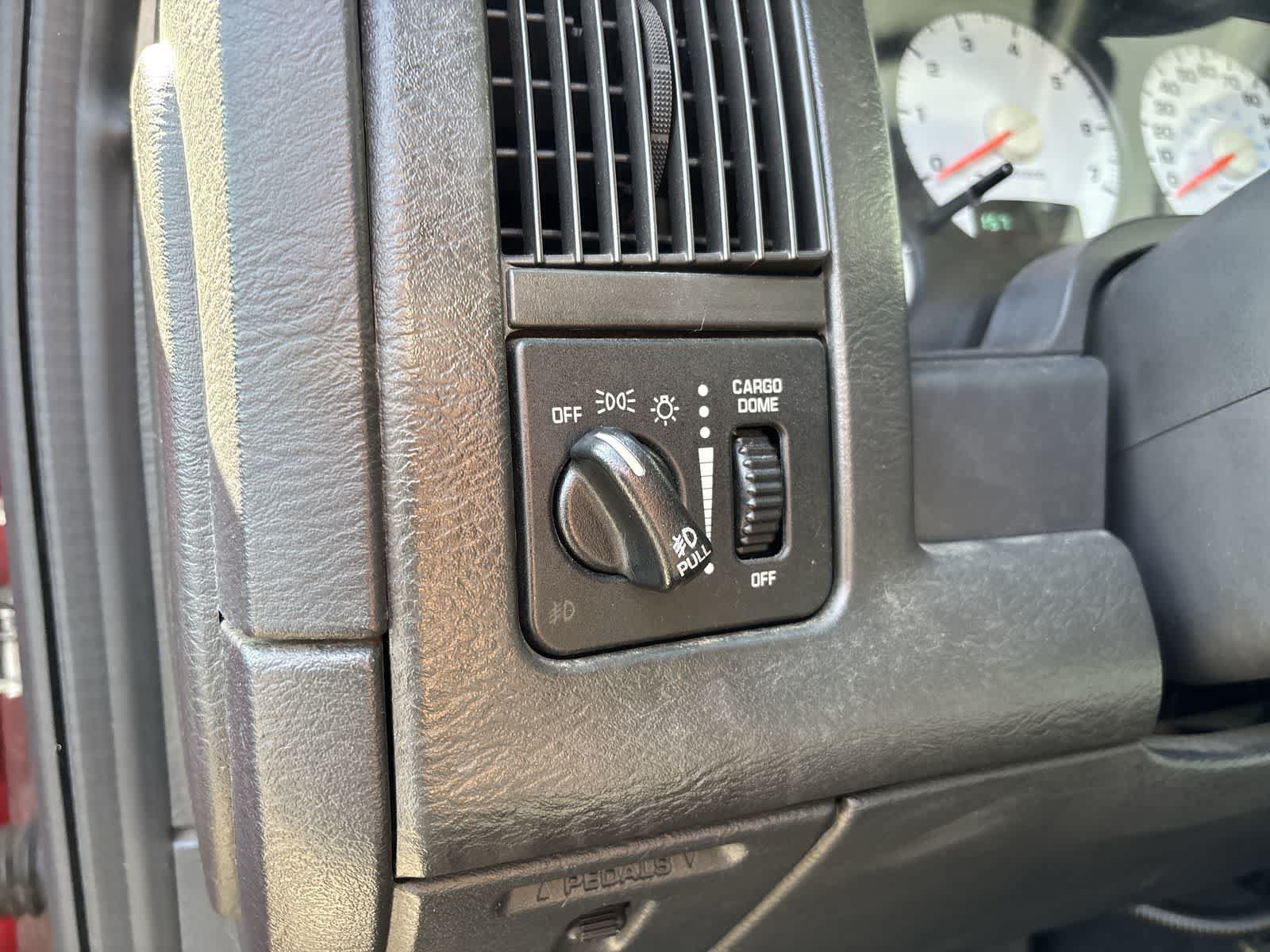 Used 2003 Dodge Ram 2500 Truck SLT AWD/4WD image 11