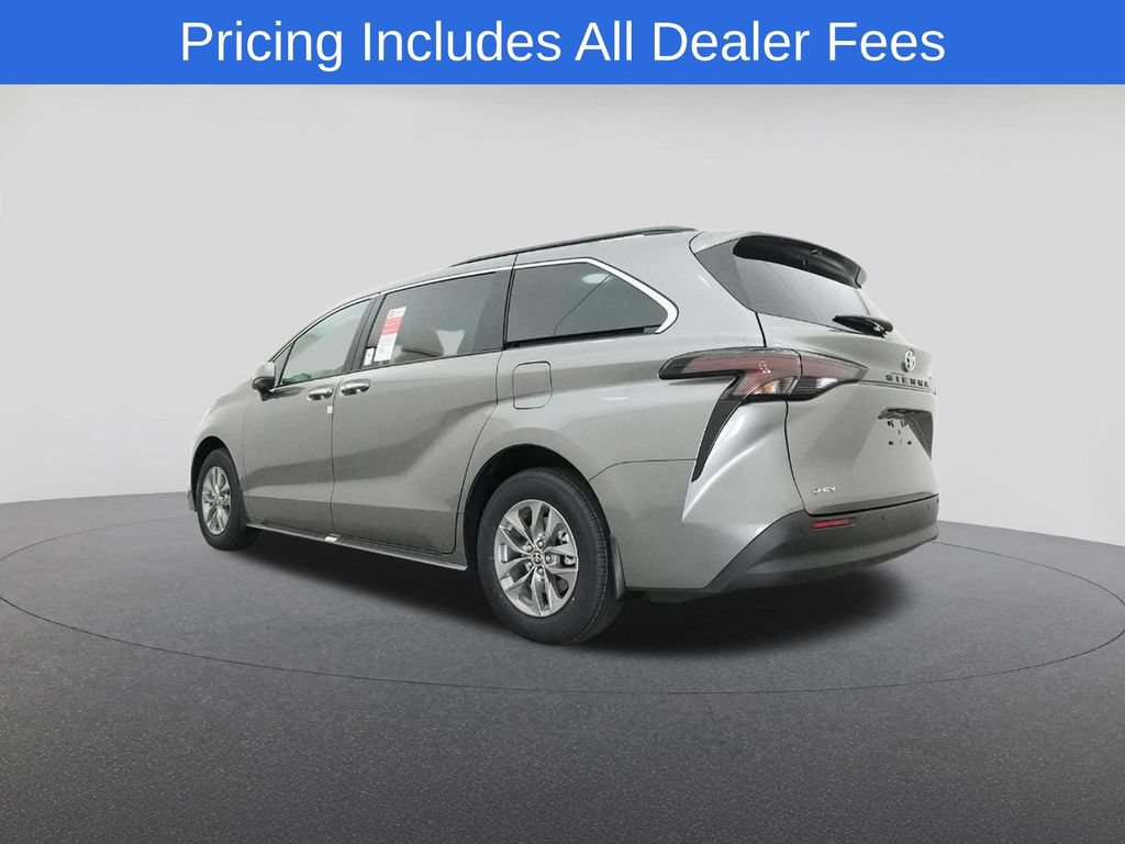 New 2026 Toyota Sienna XLE FWD image 21