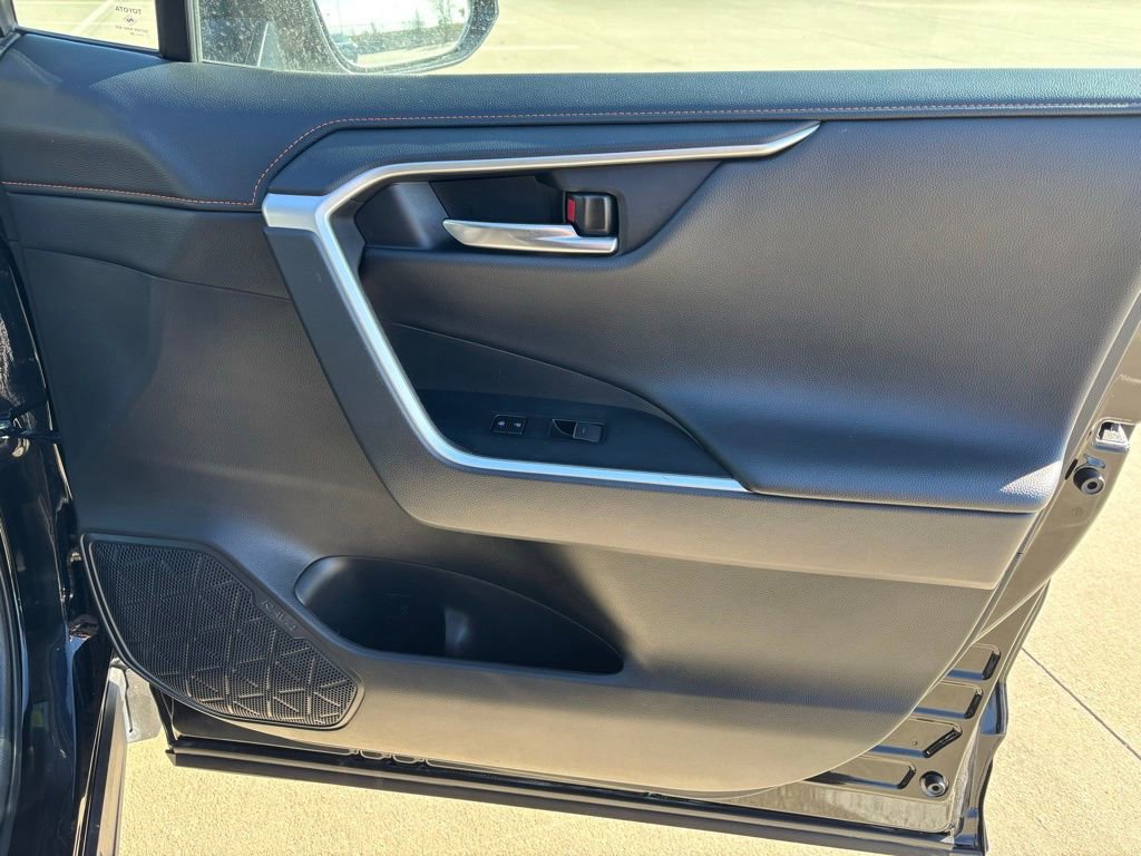 Used 2024 Toyota RAV4 Adventure image 12