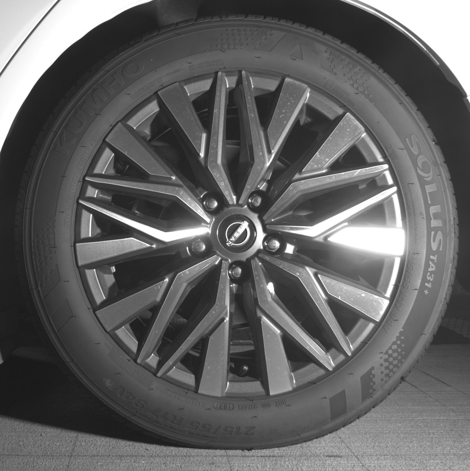 Used 2025 Nissan Altima 2.5 SV FWD image 11