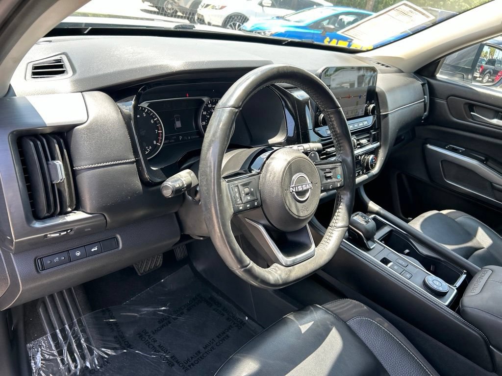 Certified 2024 Nissan Pathfinder SL AWD/4WD image 24