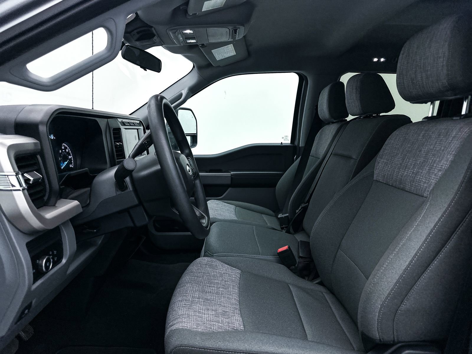 Used 2024 Ford F250 XLT w/ FX4 Off-Road Package image 16